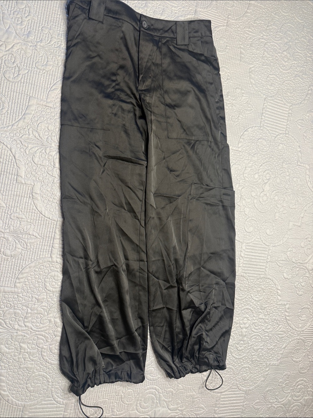 GAP Satin Black Ankle Cargo Jogger Pants